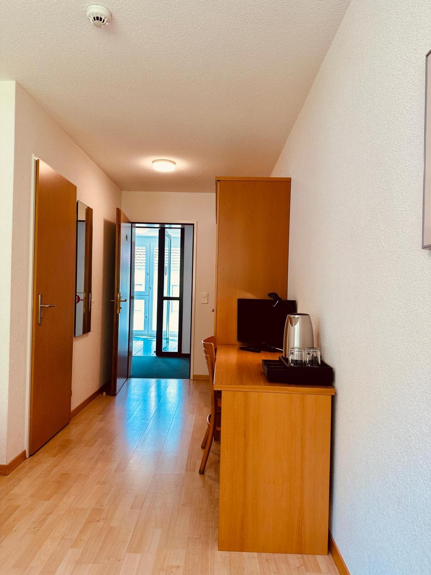 Hotel Rebstock Meiringen Exterior photo