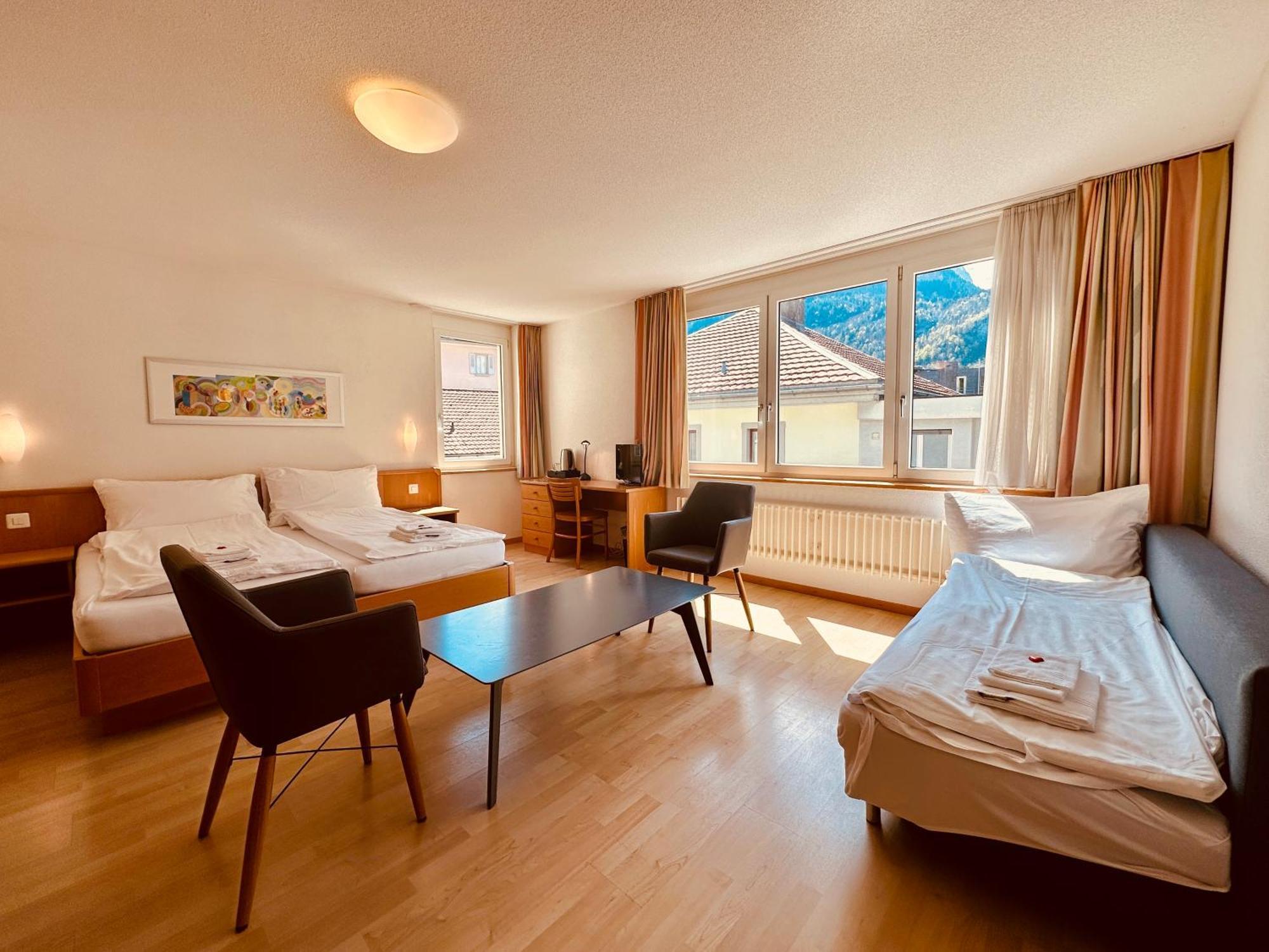 Hotel Rebstock Meiringen Exterior photo